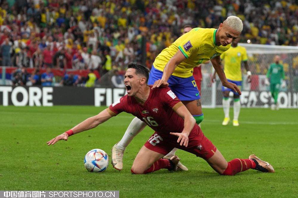 前排球迷始 前排球迷始