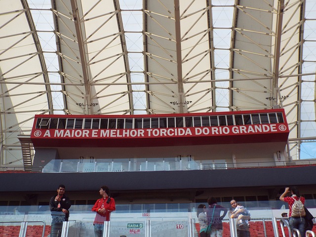 确保他留在 确保他留在